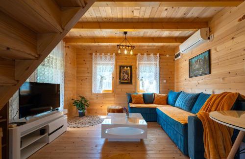Rijeka Crnojevica Casa | Holiday Home MIA