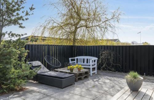 Store Kongsmark Casa | Holiday Home Mojsej by Interhome
