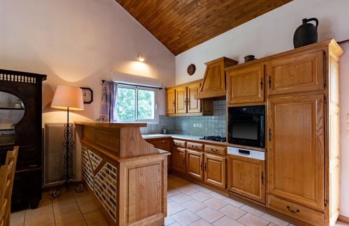 Saint-Aigulin Casa | Casa de vacaciones 'Moulin De L'île Feydeau' con terraza privada, jardín privado y Wi-Fi