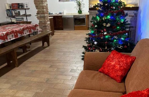 Vicoli Casa | Casa de vacaciones 'Mulino Brandolini' con vistas a la montaña, piscina privada y Wi-Fi