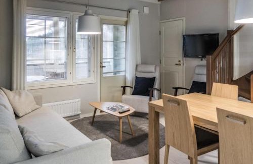 Vuokatti Casa | Holiday Home Mustikka by Interhome