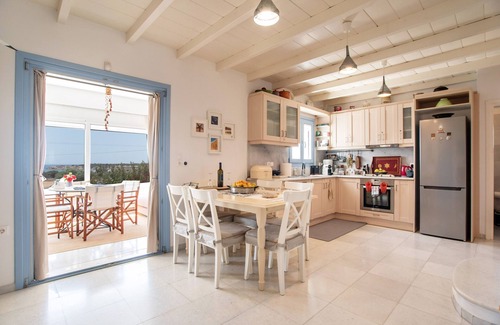 Naxos Casa | Casa de vacaciones 'Myrto House' con vistas al mar, Wi-Fi y aire acondicionado