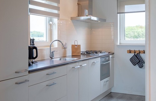Den Burg Casa | Holiday home near dunes with wellness garden