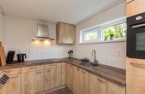 Burgh-Haamstede Casa | Holiday Home near Beach Burgh-Haamstede, cleaning included