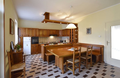 Castellaro Lagusello Casa | Casa de vacaciones "Nonna Rina" con terraza relajante en un hermoso paisaje
