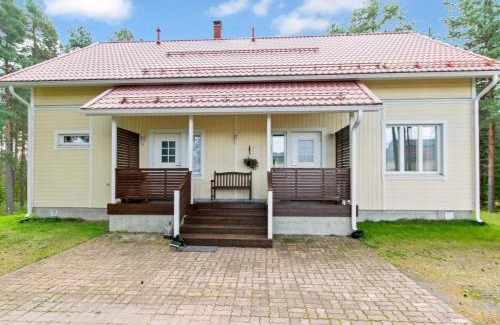 Sotkamo Casa | Holiday Home Nuottiniemi 7 by Interhome