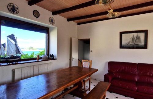 Penvenan Casa | Holiday Home on Pink Granite Coast with Sea View