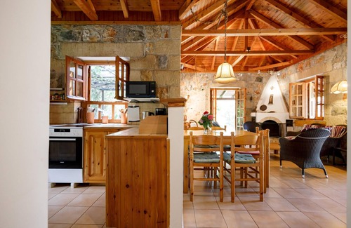 Lefktron Casa | Holiday home only 300m from Stoupa beach, beautiful garden, Peloponnese