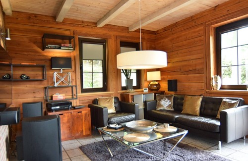 Miszewko Casa | Holiday home only 50 m from the lake in Kielno