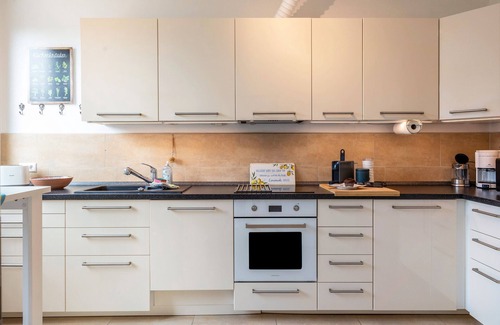 Rathenow Casa | Casa de vacaciones 'Ferienhaus Optikstadt Rathenow' con terraza privada y Wi-Fi