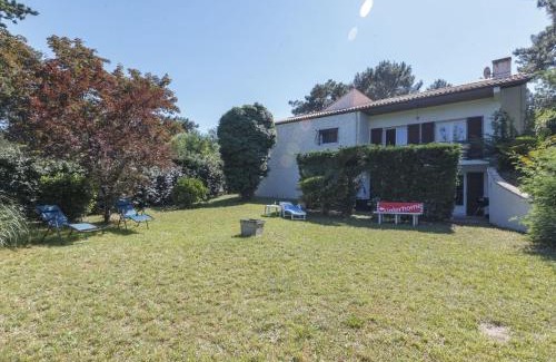 La Palmyre Casa | Holiday Home Parc de la Résidence by Interhome
