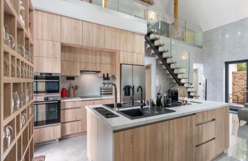 Dolni Laz Casa | Holiday Home Party & Friends Villa by Interhome
