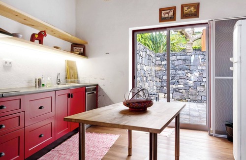 Vila Franca do Campo Casa | Casa de vacaciones 'Ponta Da Amora' con vistas al mar, Wi-Fi y aire acondicionado
