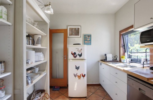 Beijos Casa | Casa de vacaciones 'Casa De Andrães Magnolias' con piscina compartida, Wi-Fi y aire acondicionado