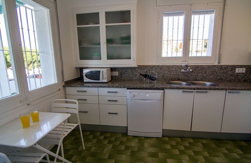 Roses Town Center Chalet De Esquí | Holiday home- Puerto