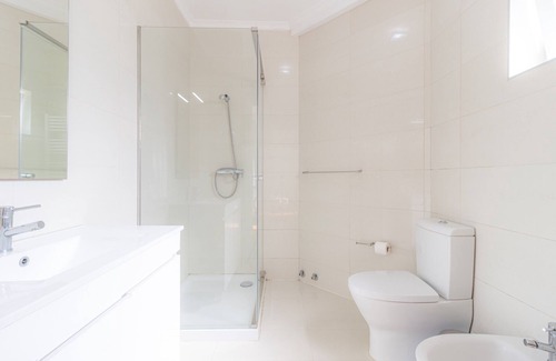 Luso Casa | Holiday Home 'Quinta Moinhos Da Tapada' with Mountain View, Wi-Fi and Air Conditioning