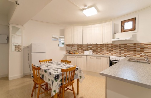 Monforte del Cid Casa | Casa de vacaciones "RR Villa" con piscina, terraza y Wi-Fi