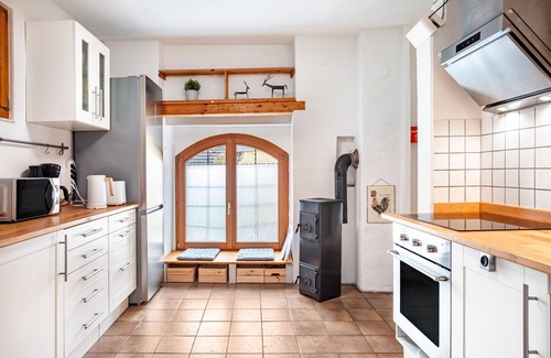 Ihringen Casa | Casa de vacaciones 'Rebsteige' con vistas a la montaña, balcón y Wi-Fi
