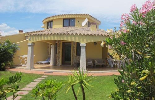 Costa Rei Casa | Holiday Home Rei Sole - REI304 by Interhome