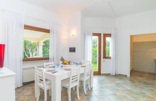 Costa Rei Casa | Holiday Home Rei Sole - REI308 by Interhome