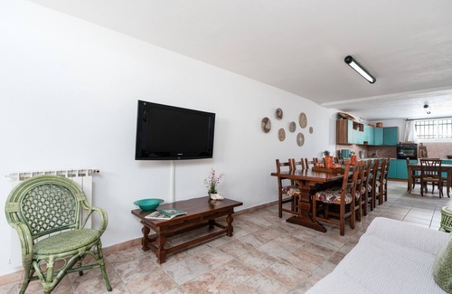 Orosei Casa | Casa vacacional 'Residenza Mediterranea' con vistas al mar, jardín y aire acondicionado