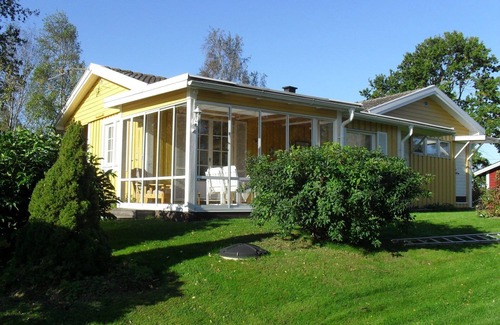 Mariestad Casa | Holiday home right by Lake Vänern