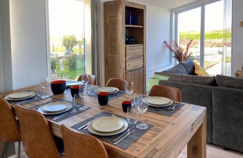 Wemeldinge Casa | Holiday Home Ruisweg 83 by Interhome