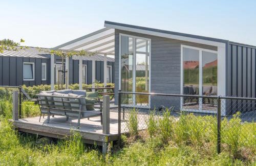 Wemeldinge Casa | Holiday Home Ruisweg 83 by Interhome