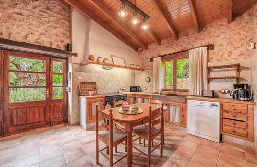 Alaro Casa | Casa de vacaciones 'Sa Sort' con vistas a la montaña, Wi-Fi y aire acondicionado