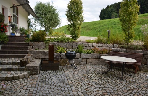 Stiefenhofen Casa | Casa de vacaciones 'Schwärzler' con terraza privada, jardín privado y Wi-Fi