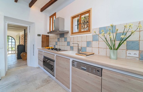 Fornalutx Casa | Casa de vacaciones "Se Taulera" con vistas a la montaña, jardín, terrazas y Wi-Fi