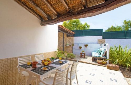 Mem Moniz Casa | Holiday Home Sebastião by Interhome