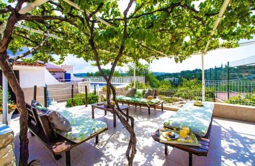 Mem Moniz Casa | Holiday Home Sebastião by Interhome