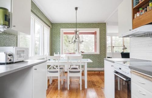 Stavsnas Casa | Holiday Home Smultronstället by Interhome