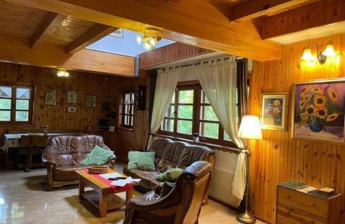 Cujica Krcevina Casa | Holiday Home Snow Hill