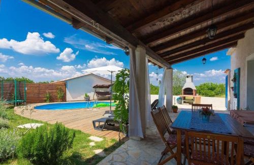 Salakovci Casa | Holiday Home Stefanina by Interhome