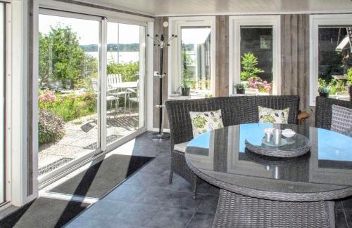 Vikbolandet Casa | Holiday Home Stegeborg Sjöstugan by Interhome