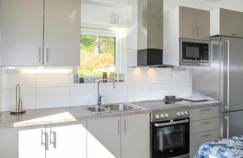 Vikbolandet Casa | Holiday Home Stegeborg Sjöstugan by Interhome