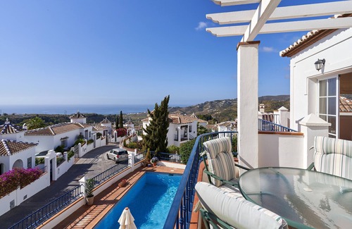 Frigiliana Casa | Casa Vacacional "Impresionante Villa con Piscina Privada", Vistas al Mar y Wi-Fi