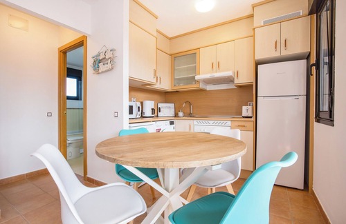 La Oliva Casa | Casa de vacaciones 'Sunny Home' con piscina, jardín y Wi-Fi