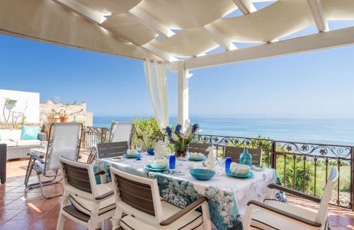 Porto Palo Casa | Holiday Home Terrazza del Sud by Interhome