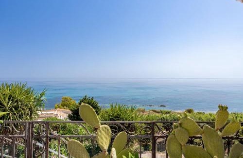 Porto Palo Casa | Holiday Home Terrazza del Sud by Interhome