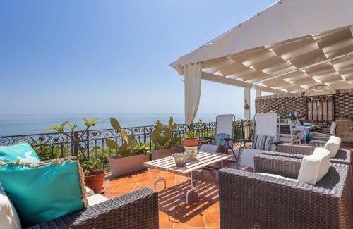 Porto Palo Casa | Holiday Home Terrazza del Sud by Interhome