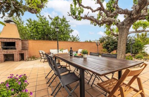 Tamarit Casa | Holiday Home Torre del Sol by Interhome