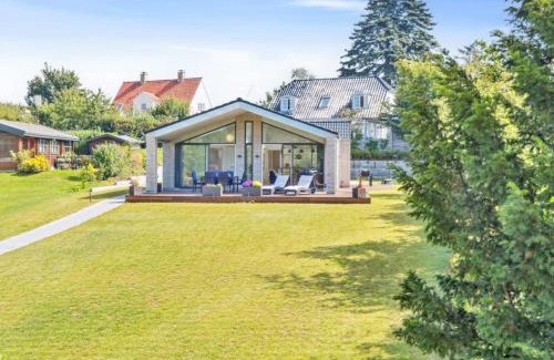 Hornbaek Casa | Holiday Home Troels - 945m from the sea by Interhome