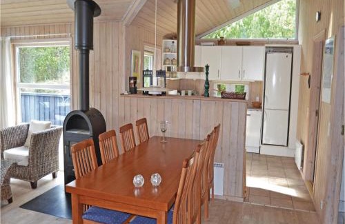 Skiveren Casa | Holiday Home Uranusvej Ii