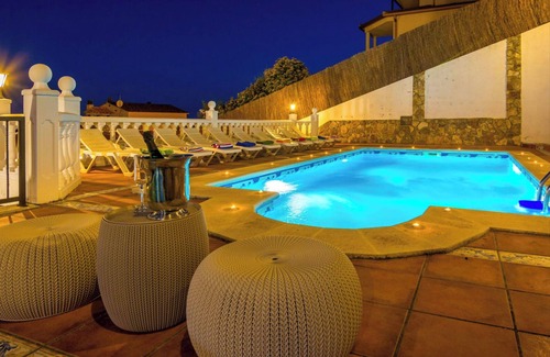 Lloret de Mar Casa | Casa de vacaciones 'Villa Mansory' con vistas al mar, Wi-Fi y aire acondicionado