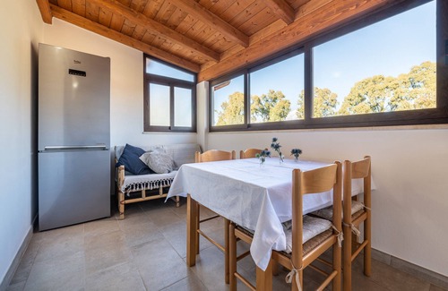 Torre degli Ulivi Casa | Casa de vacaciones 'Villa Eleonora Residence App To 1' con piscina compartida
