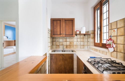 Orosei Casa | Casa de vacaciones 'Villa Francesco P Terra' con terraza privada y jardín privado