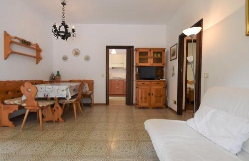 Vesta Casa | Holiday Home Villa Laura by Interhome